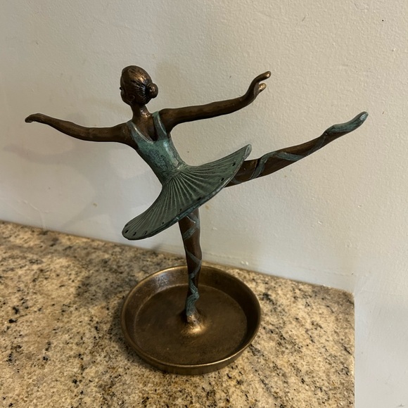Ballerina SPI bronze cast aluminum dancer jewelry holder - Picture 5 of 7
